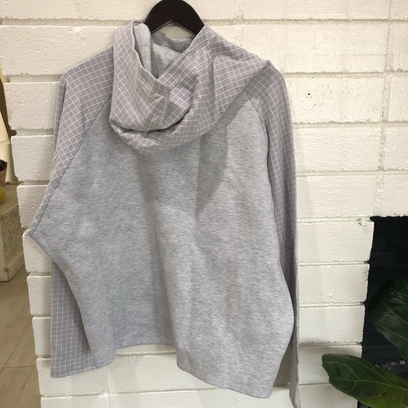 Reebok pullover hoodie with zipper - Picture 3 of 4